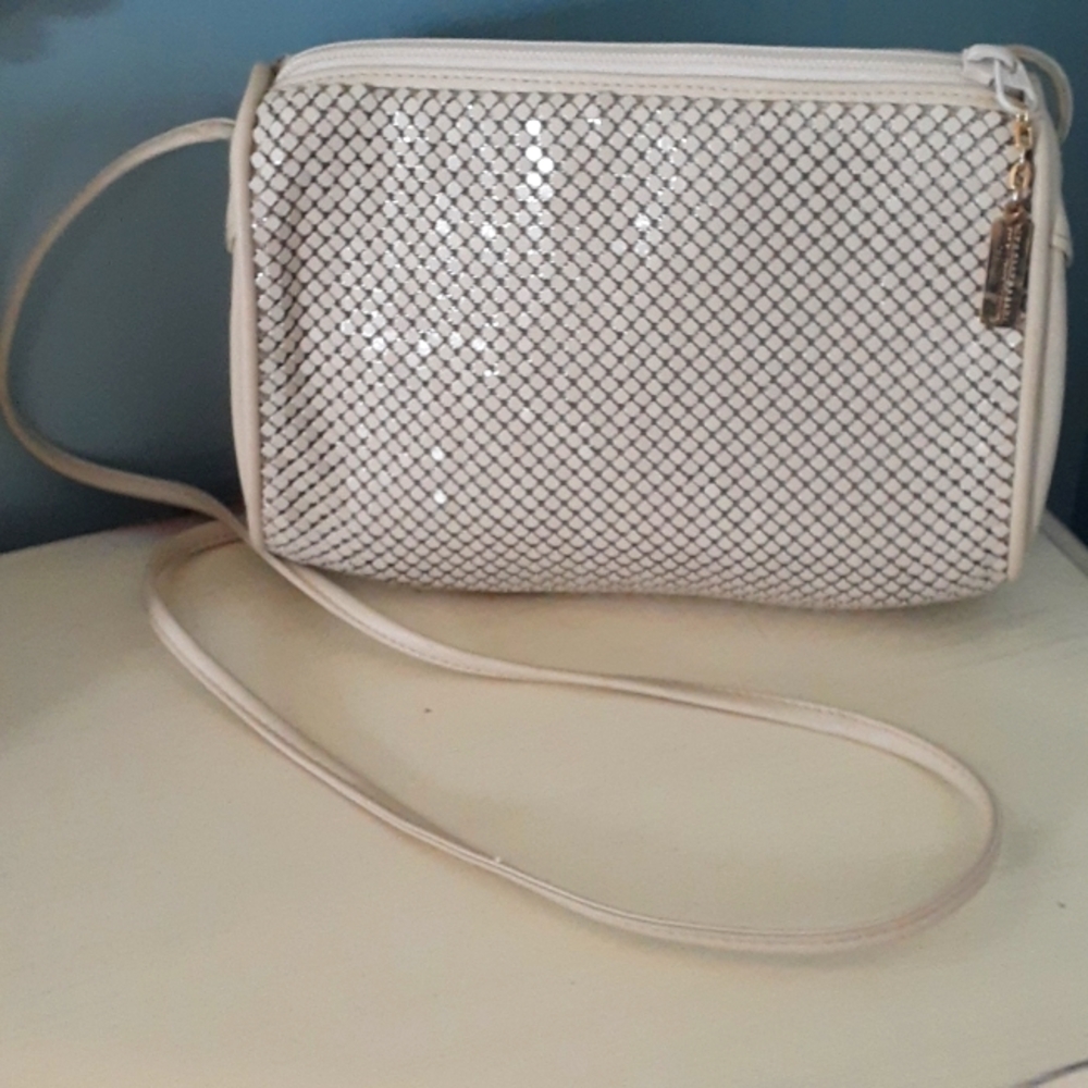 & Vintage 80s Whiting & Davis Ecru Metal Mesh shoulder purse